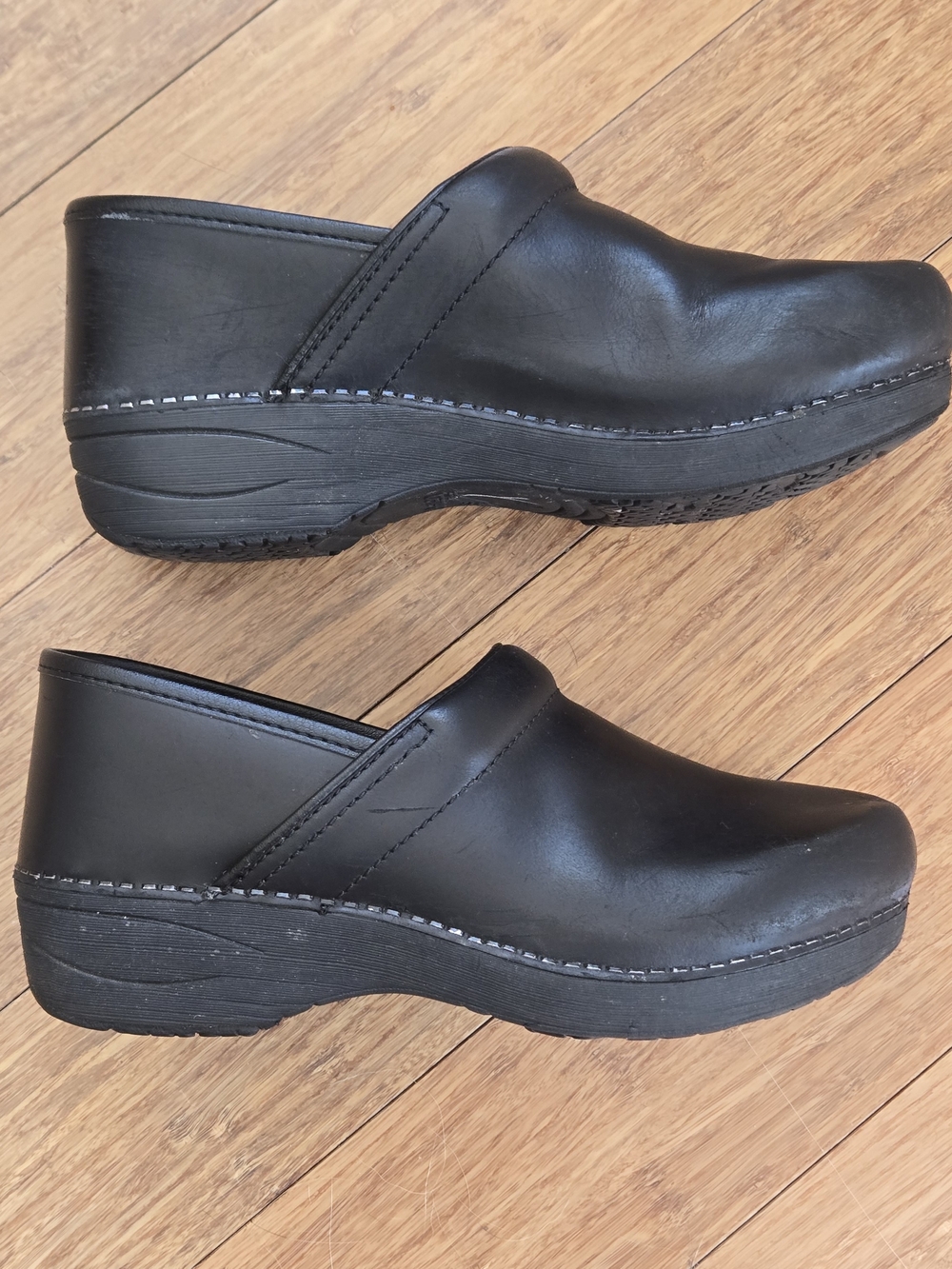 Dansko XP 2.0 Black Leather Clogs 38 US 7.5 8 Professional Nursing Work Shoes
